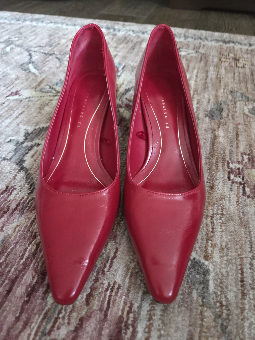 Zara Red Pointed-Toe Leather Pumps